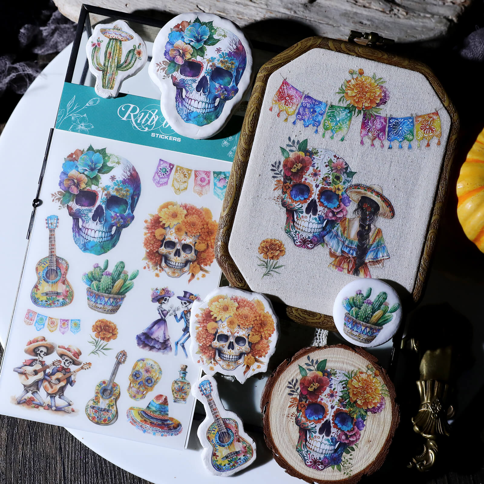 Skulls-rubonstickers-scrapbooking-4